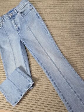 J. MCLaughlin Clearwater Womens Jeans Light Wash Flare Leg Front Seam Size 8